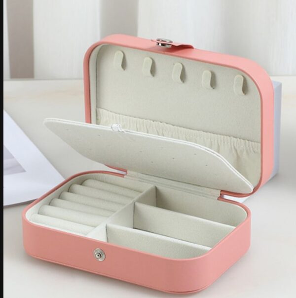 Travel-Friendly Leather Jewelry Box in White, Black, and Pink 🩷 - Image 4