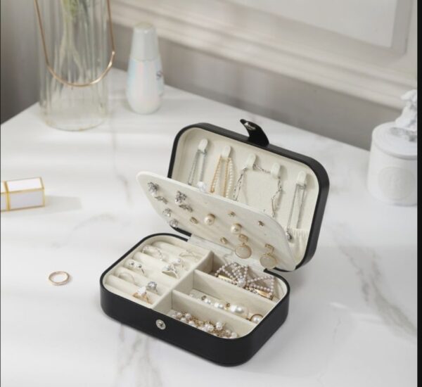 Travel-Friendly Leather Jewelry Box in White, Black, and Pink 🩷 - Image 2