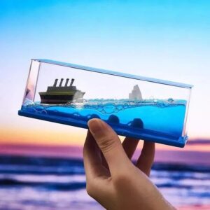 The ship-in-water showpiece